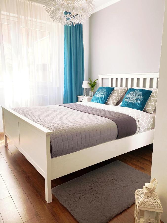 Apartament Na Teczowej Wrocław Buitenkant foto