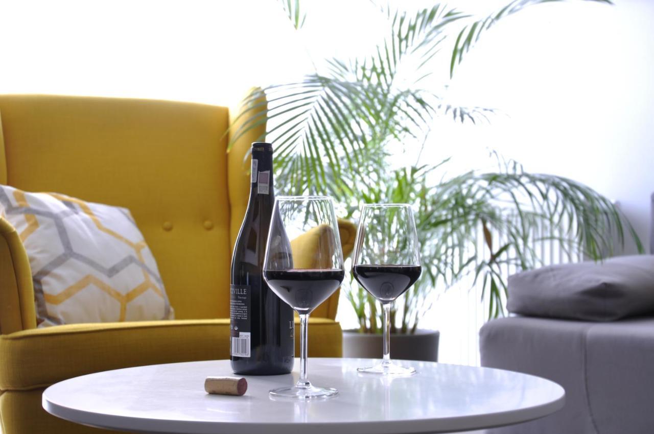Apartament Na Teczowej Wrocław Buitenkant foto