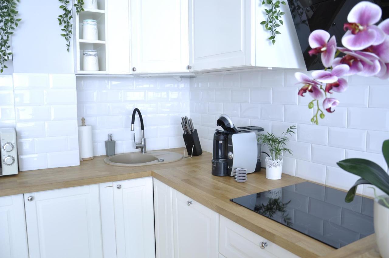 Apartament Na Teczowej Wrocław Buitenkant foto